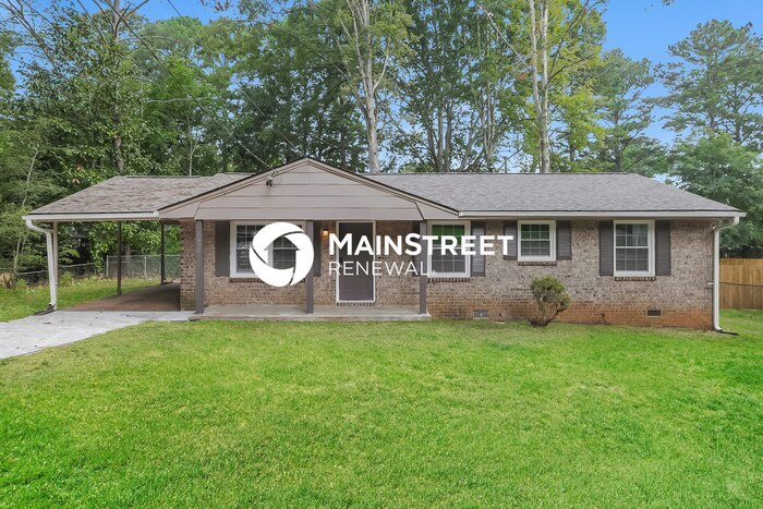 3 Bedroom Pet-Friendly Home in CONLEY, GA with Main Street Renewal - 3 Bedroom Pet-Friendly Home in CONLEY, GA with Main Street Renewal