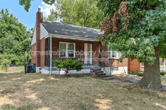Building Photo - 2633 Avie Dr