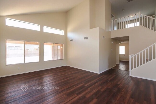 Building Photo - 2453 W Mericrest Way