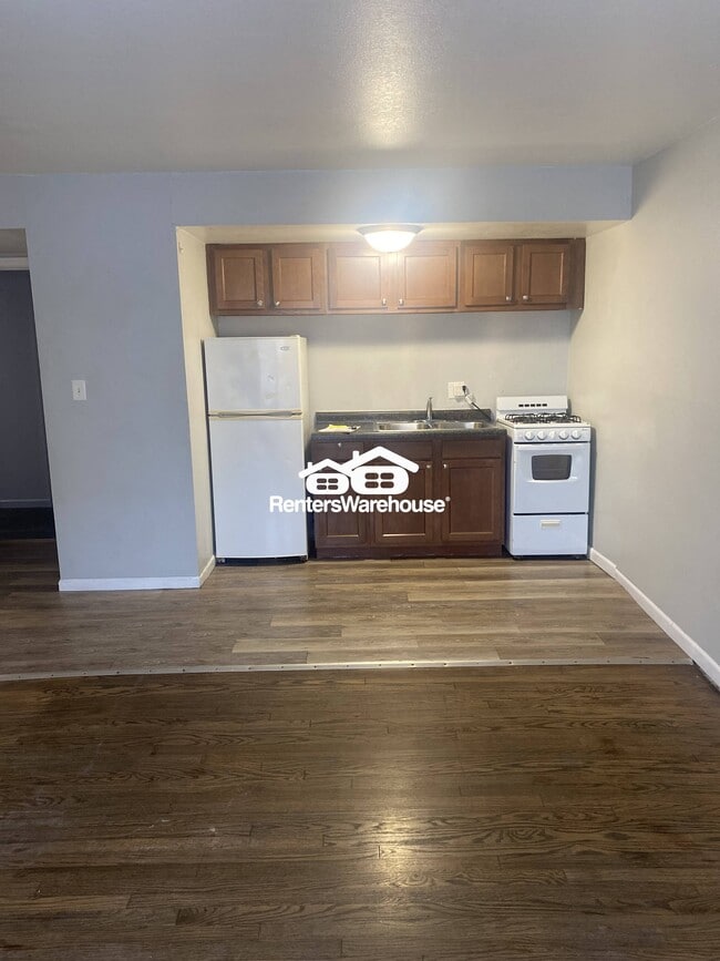 Foto del edificio - 1418 W Mitchell St