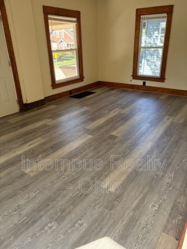 Building Photo - 1151 Kenilworth Ave SE