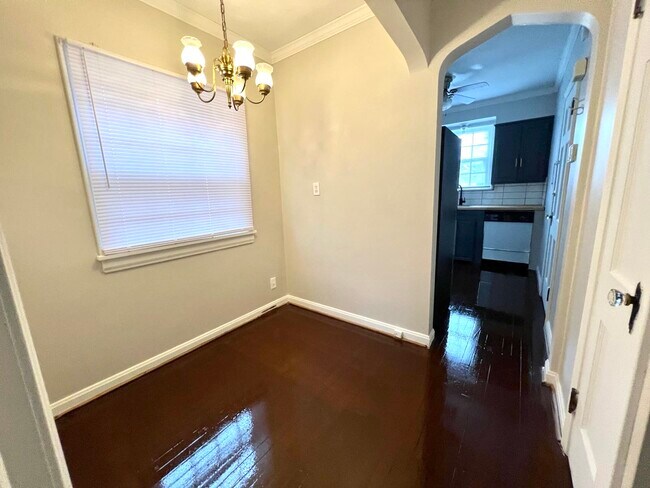 Foto del edificio - 3654 Lynnfield Rd
