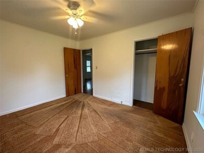 Foto del edificio - Quaint and Refreshed Bungalow in Joe Louis Addition