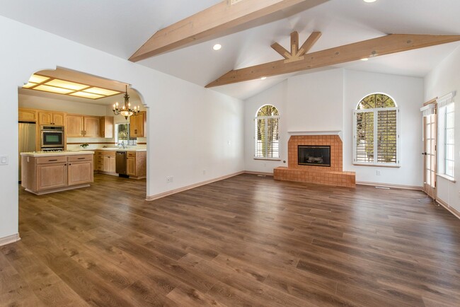 Building Photo - Spacious Single-level Spanish Ranch Home i...
