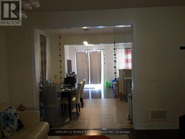 Photo du bâtiment - 71 Buchanan Cres