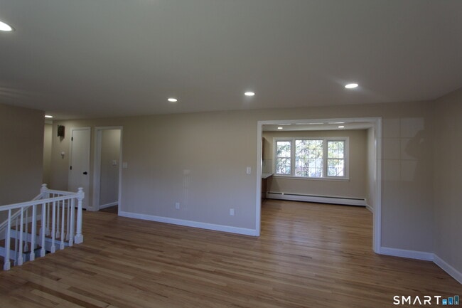 Building Photo - 32 Lexington Cir
