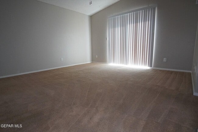 Building Photo - 807 Jaime St