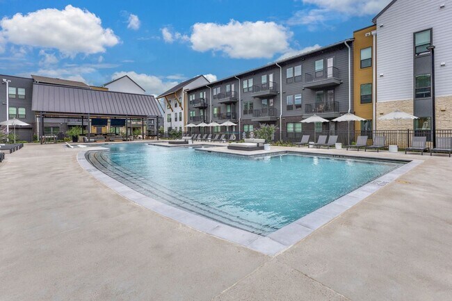 Foto del edificio - 3801 N A W Grimes Blvd