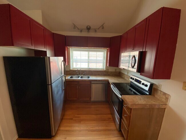 Foto del edificio - 1629 Maitland Ct