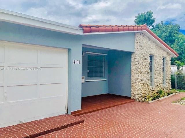 Foto del edificio - 4101 SW 13th Terrace