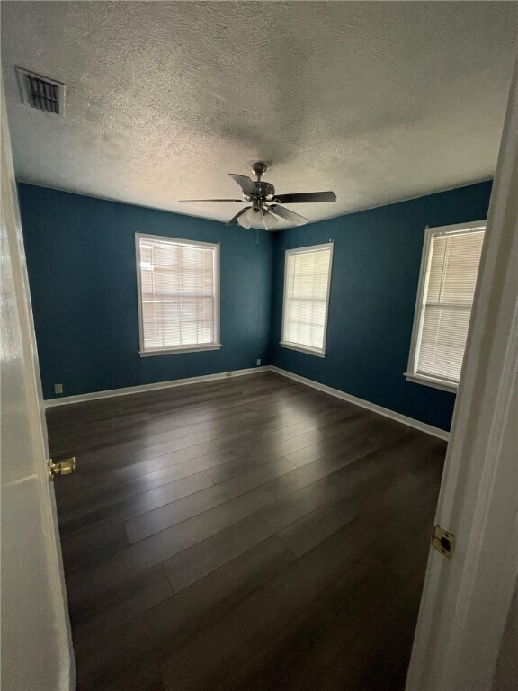 Foto del edificio - 1123 S 11th St