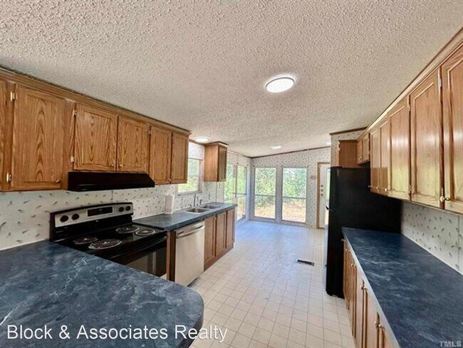 Foto del edificio - 3 br, 2 bath House - 142 Garner Road