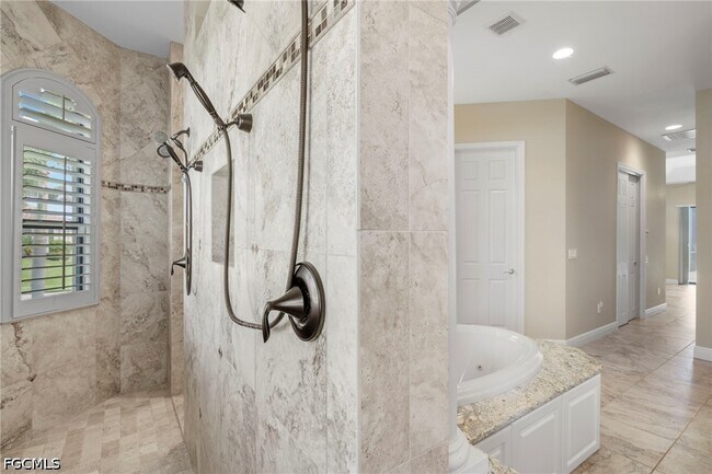 Foto del edificio - 4901 SW 27th Pl