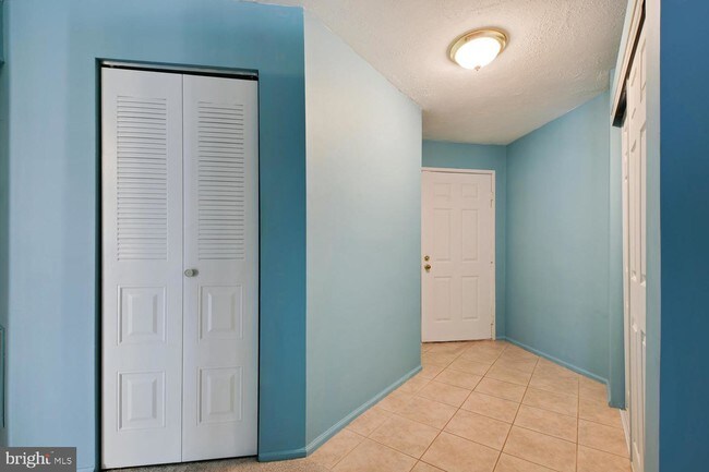 Foto del edificio - 7392 Elm Ct