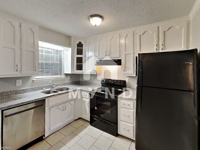 Building Photo - 3 br, 2 bath House - 2640 Laburnum Dr