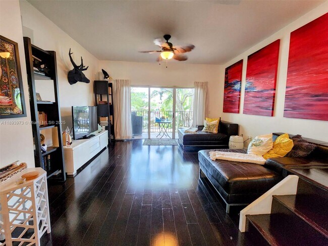 Foto del edificio - 730 NE 90th St