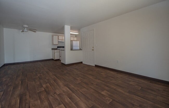 Building Photo - 1001 NE Briarcreek Way