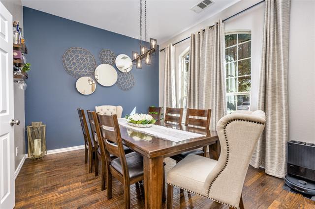 Foto del edificio - 8205 Bayberry Ave