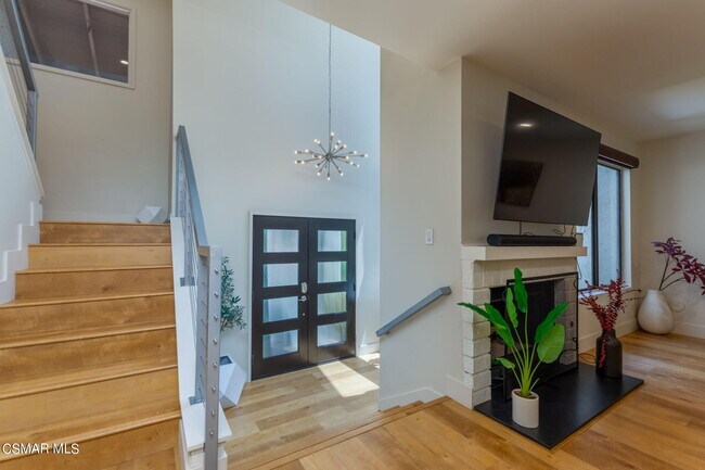 Foto del edificio - 777 N Valley Dr