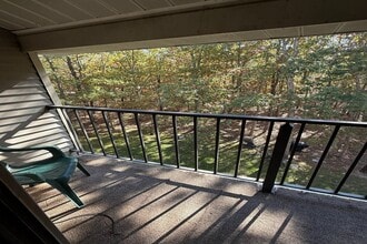 Building Photo - 166 Sussex Pl