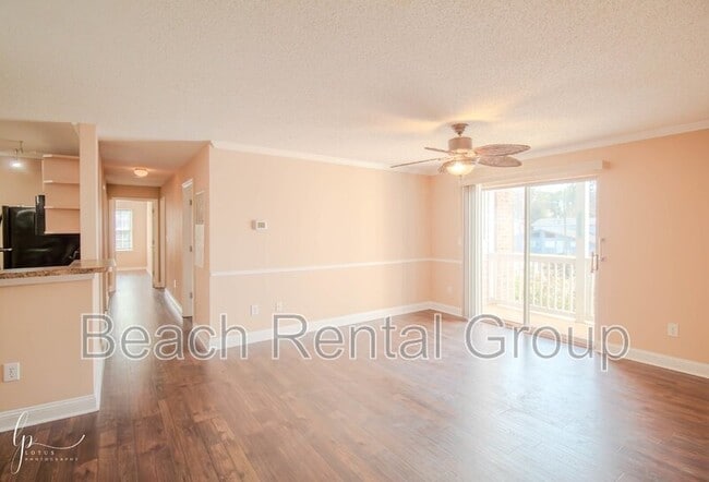 Foto del edificio - 3774 Hitchcock Way