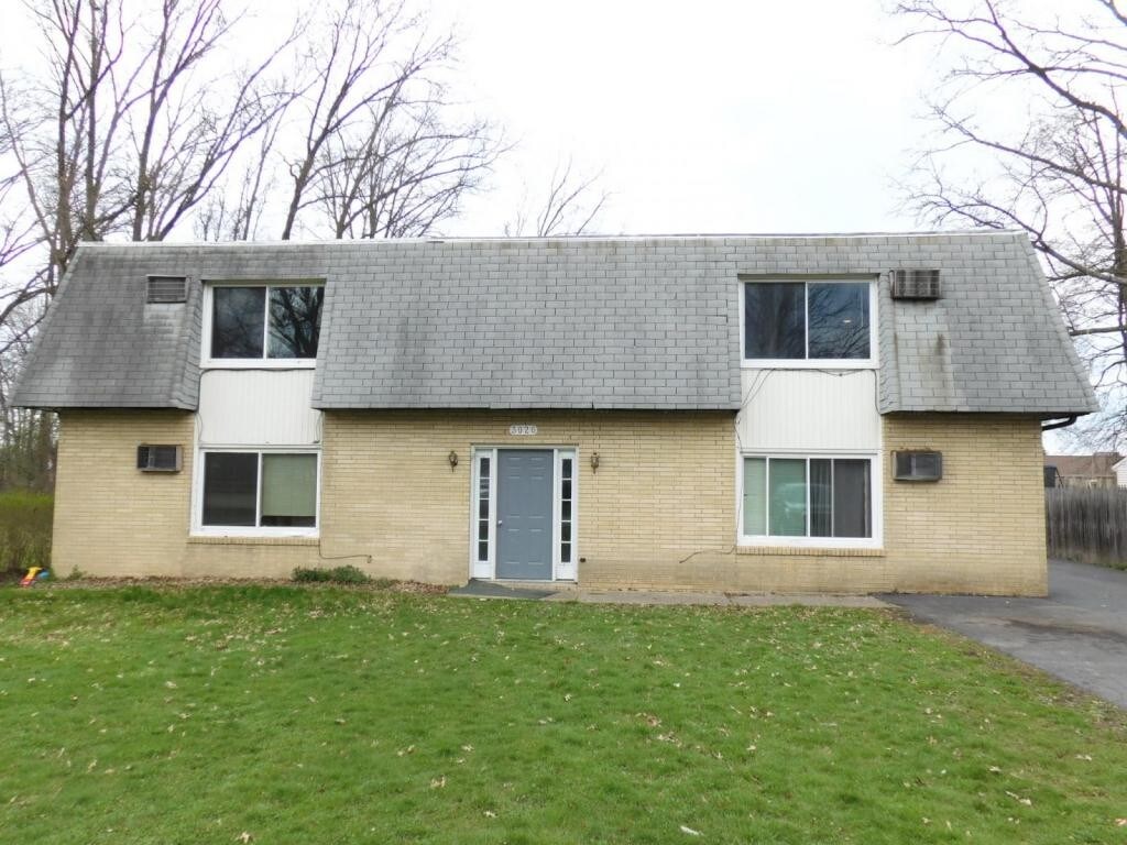 Primary Photo - 3026 Hadley Rd.