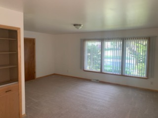 Primary Photo - 8624 W Hampton Ave