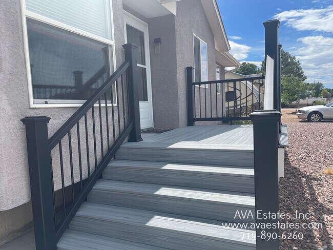 Foto del edificio - 430 S Maher Dr