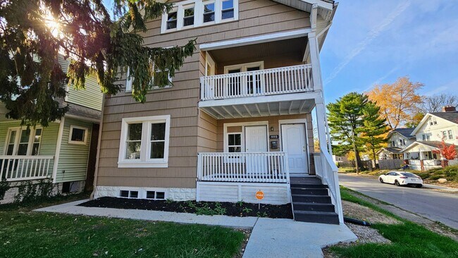 Foto del edificio - 1113-1115-1115 Oakwood Ave