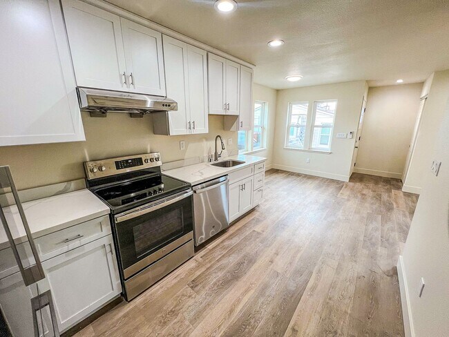 Foto del edificio - Newly Built One-Bed, Two-Bath House in the...