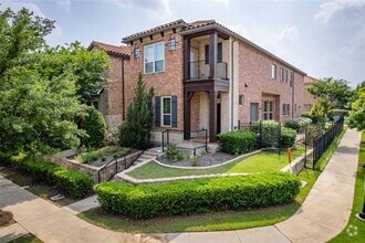 Building Photo - 6685 Escena Blvd