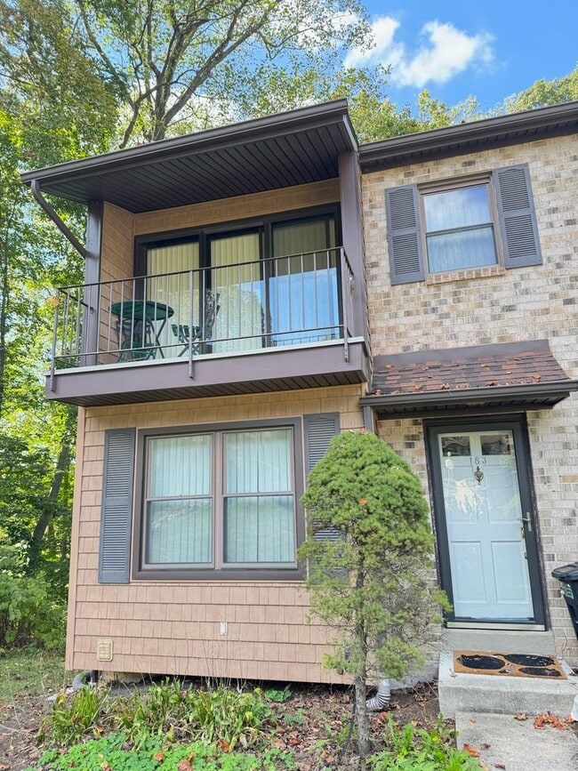 Beautiful 3-Bed/2.5-Bath Townhome in Aston... - Beautiful 3-Bed/2.5-Bath Townhome in Aston...