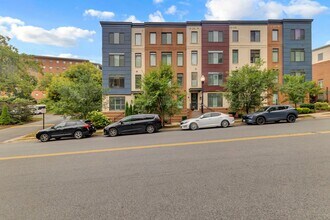 Building Photo - 5106 Fillmore Ave