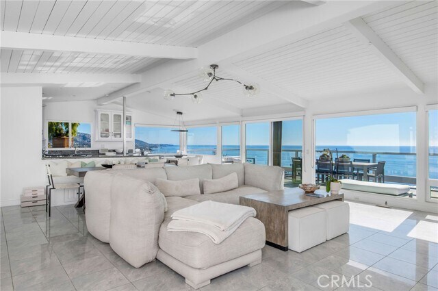 Building Photo - 390 Pinecrest Dr