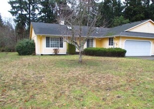 Building Photo - 3809-3811 124th St NW