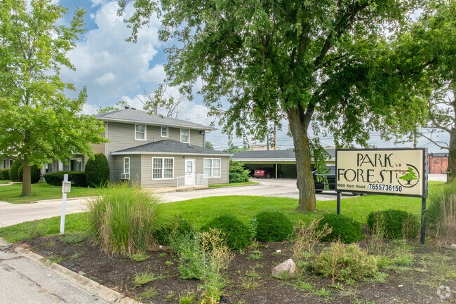 Community Entrance - PARK FOREST APARTMENTS