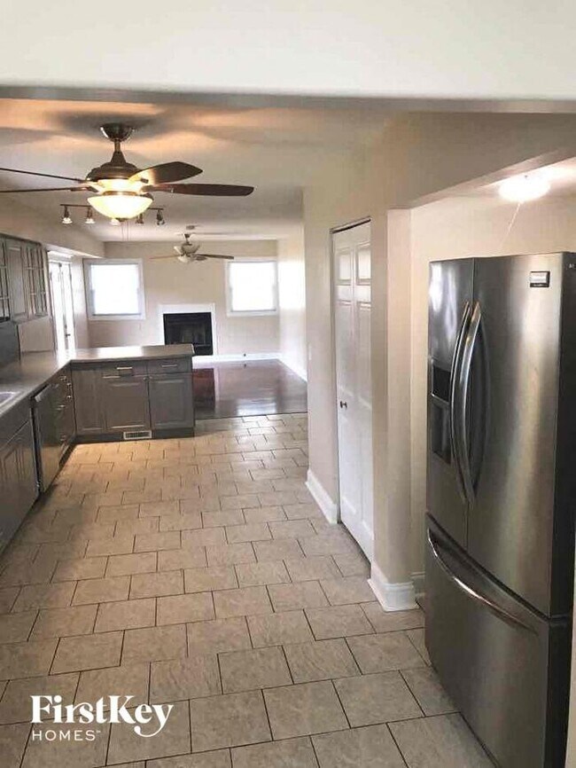Foto del edificio - 1023 Bothwell Ct