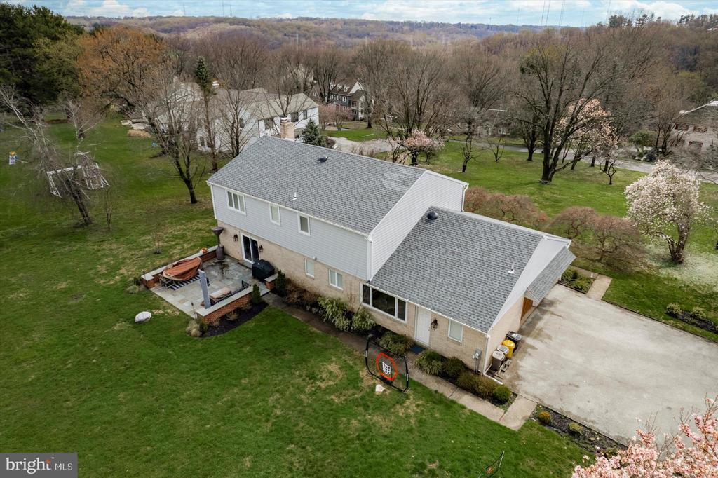 Primary Photo - 1530 Briar Hill Rd