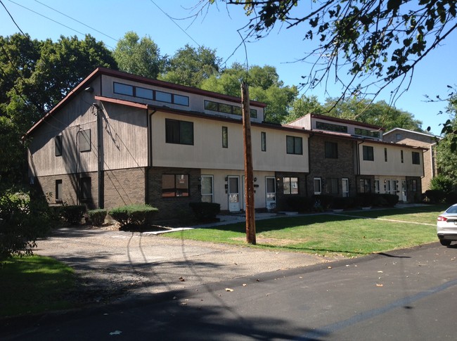 Glenn St. Unit is lower left 1st floor - 170 Glenn St