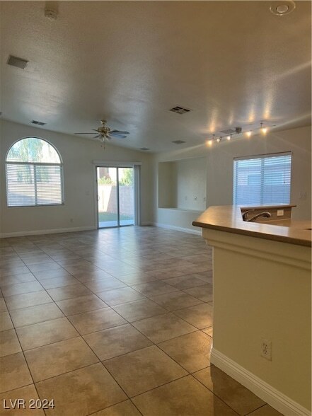 Building Photo - 5858 Sierra Medina Ave