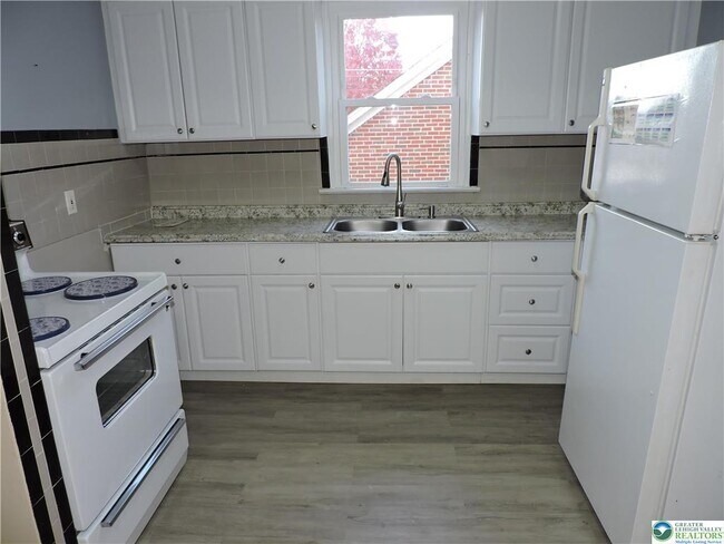 Foto del edificio - 1717 Tremont St