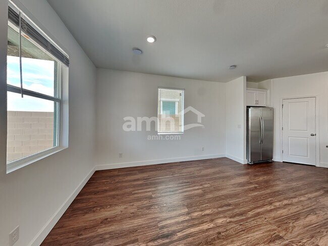 Foto del edificio - 9156 Liberty Cap Ct