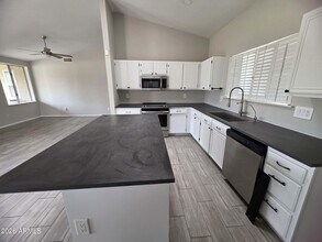 Building Photo - 3865 S Turquoise Dr