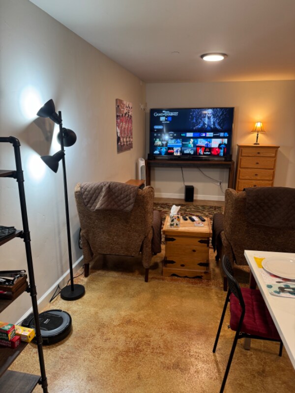 Foto del edificio - 2091 Fallbrook Ct