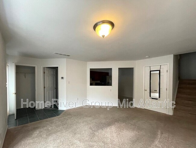 Foto del edificio - 8323 Green Heron Way