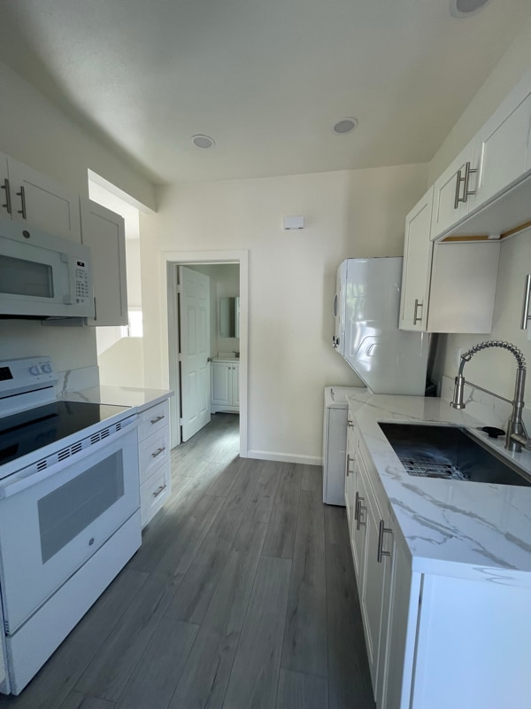 Foto del edificio - 4211 Black Mountain Rd