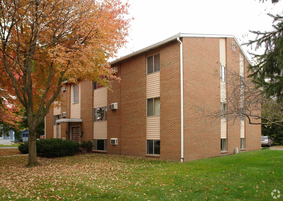 Foto principal - 130 S Sheldon St