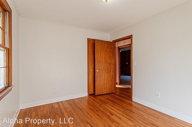Building Photo - 3 br, 1 bath House - 7 Kathryan Ct