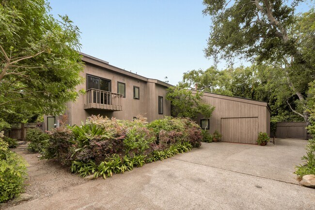Foto del edificio - 1539 Miramar Ln
