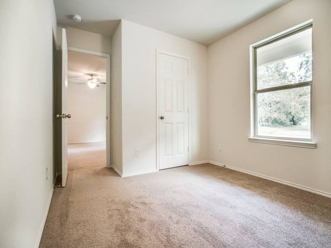 Building Photo - 3600 Reese Dr